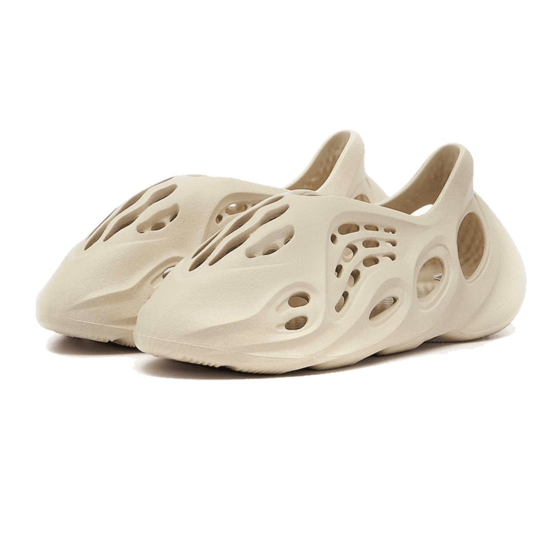 yeezy foam runner size 8