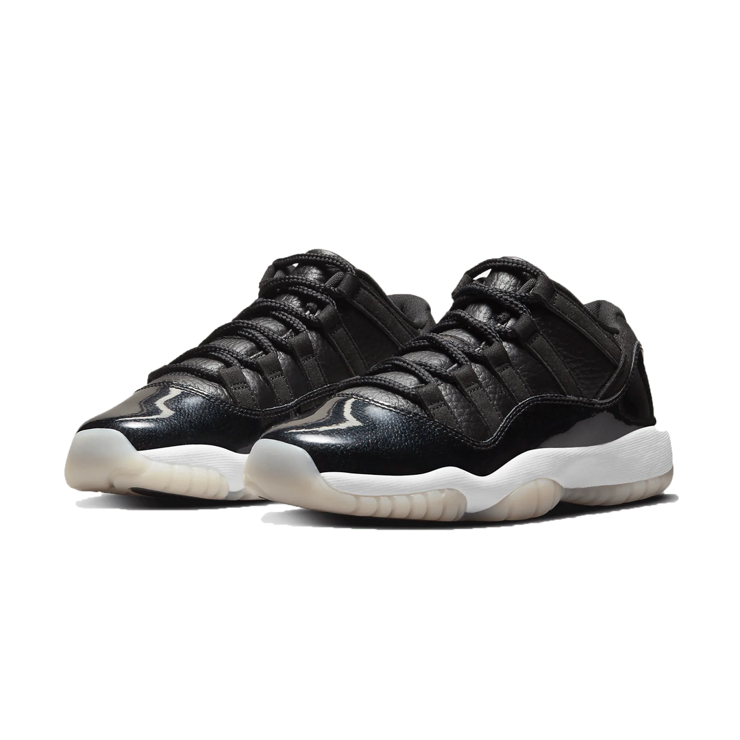 Black 11s low top hot sale