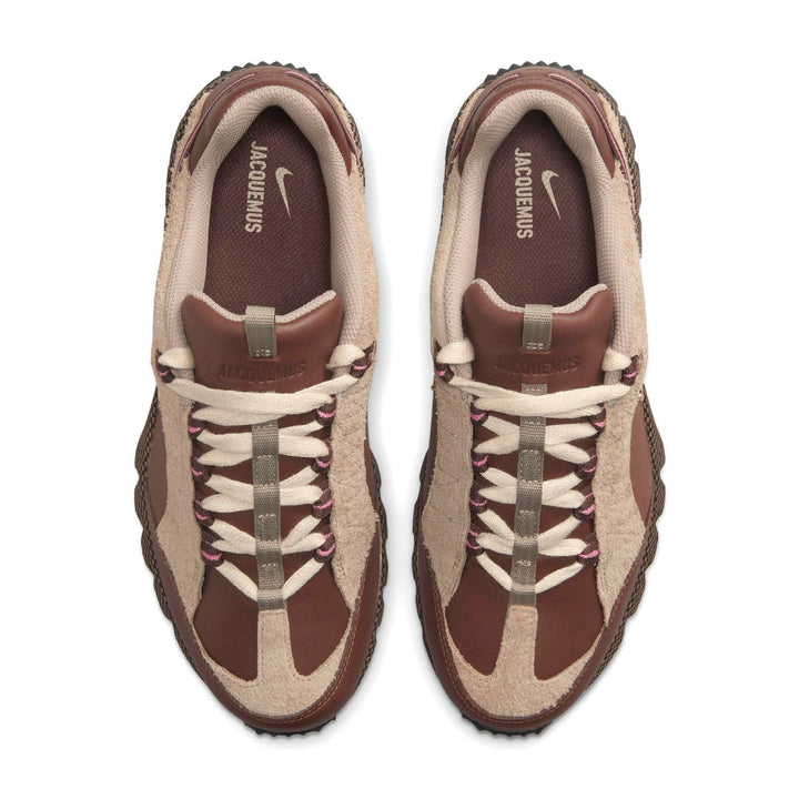 人気！ NIKE x Jacquemus ☆ Air Humara LX ‘Ale Brown Gold’ Amazon.com: Nike Womens Air Humara LX WMNS DR0420 200