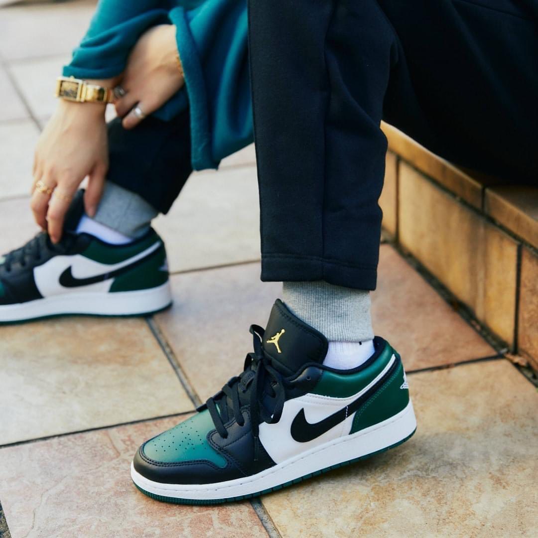 Air jordan 1 low mystic green on feet online