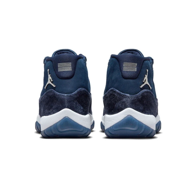 Jordan 11 midnight blue hotsell