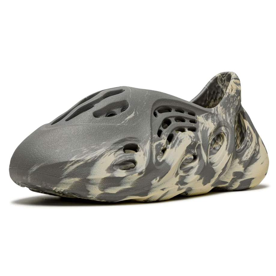 yeezy foam runner mxt