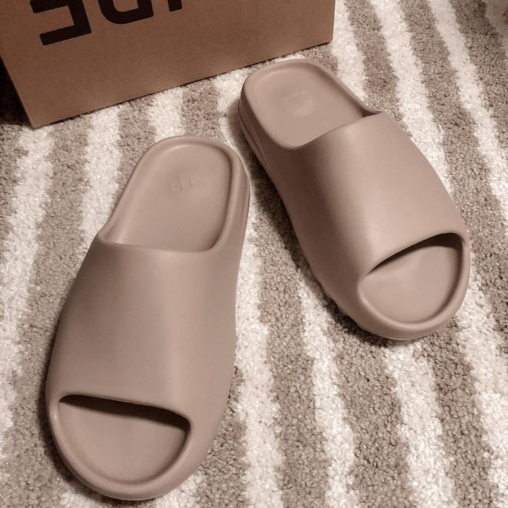 yeezy slipper