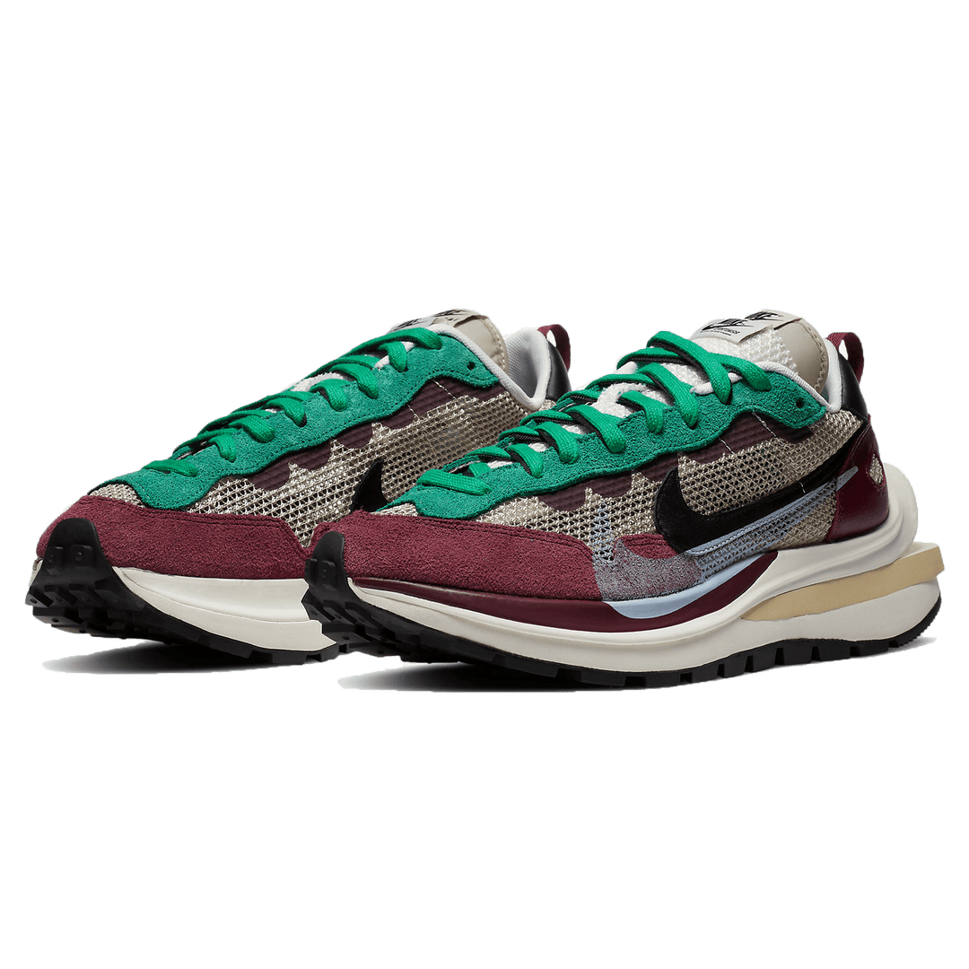 Nike x Sacai Vaporwaffle 'Villain Red Neptune Green' – SneakerSafe