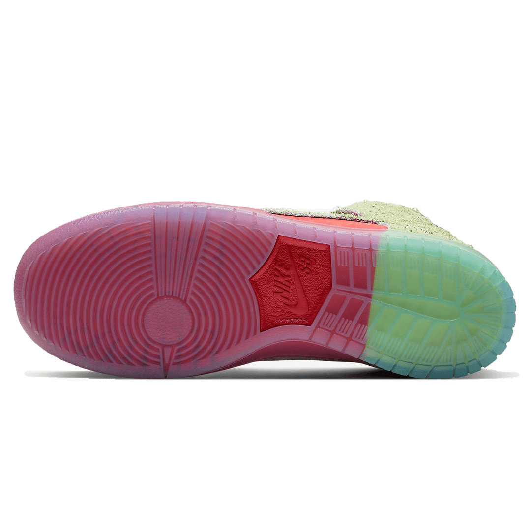 nike dunk high strawberry