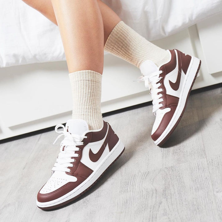 jordan low 1 team red