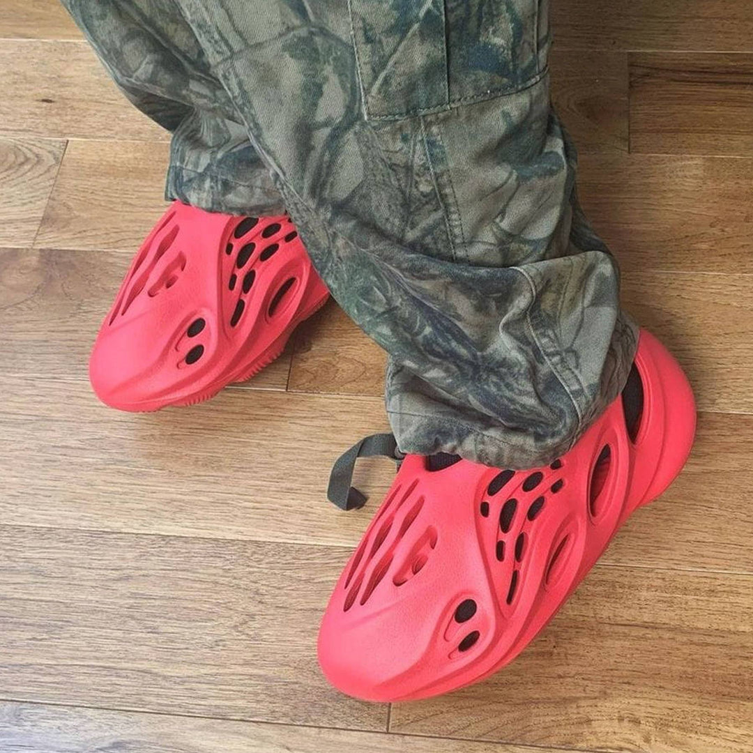 Yeezy Foam Runner 'Vermillion' – SneakerSafe